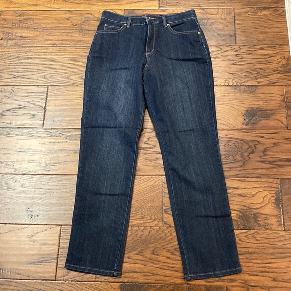 Gloria Vanderbilt womens straight leg jeans, size 10 - Picture 1 of 3